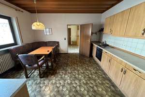 Zweifamilienhaus mit Gewerbe in zentraler Lage – Die vollständige Adresse der Immobilie erhältst du vom Anbieter., 91257 Pegnitz – Vorschaubild 9