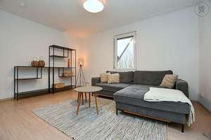 Wunderschöne und modern möblierte Wohnung mit Stellplatz in Zuffenhausen – Die vollständige Adresse der Immobilie erhältst du vom Anbieter., 70435 Zuffenhausen-Mitte, Stuttgart – Vorschaubild 1