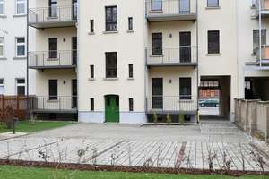 Genial! + Dunkles Parkett + Bad mit Wanne & Dusche + Balkon + Fußbodenheizung + LED-Licht – Georg-Schumann-Straße 204, 4159 Möckern, Leipzig – Vorschaubild 9