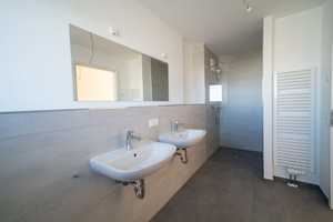 Lichtdurchflutetes 2,5 ZI - Penthouse mit großer Dachterrasse nach Süden – Dr.-Gessler-Straße 2, 93051 Regensburg – Vorschaubild 13