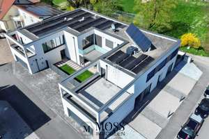Luxus pur am Fuße des Tunibergs – traumhafte Unternehmervilla mit Innenpool und Gewerbeeinheiten – Die vollständige Adresse der Immobilie erhältst du vom Anbieter., 79112 Opfingen, Freiburg im Breisgau – Vorschaubild 22