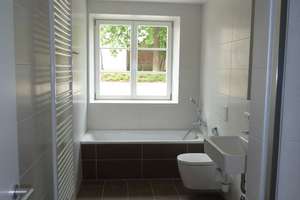 Schicke Terrassenwohnung mit feiner Ausstattung! Sonne, Garten und Carport! – Karl-Liebknecht-Straße 58a, 1109 Hellerau/Wilschdorf, Dresden – Vorschaubild 11