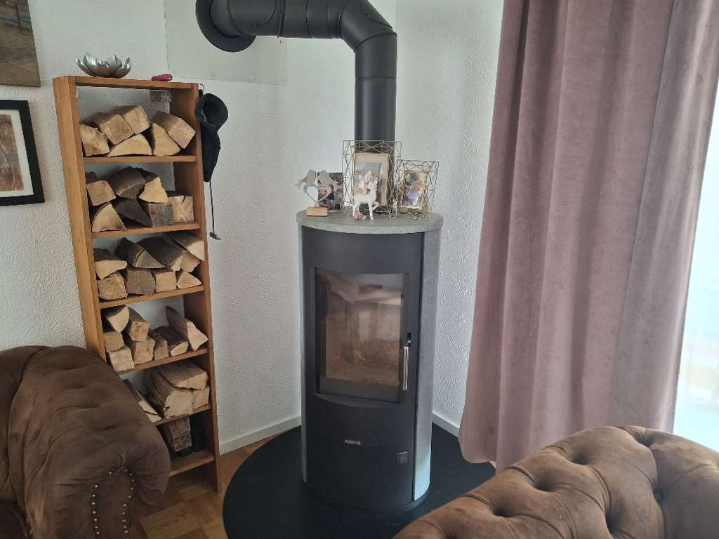 Immobilie in Schönbrunn - Gepflegtes Häuschen in sonniger Lage von Schönbrunn - Bild 3