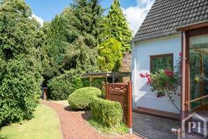 Licht, Charme & Gartenidylle – Gepflegte Doppelhaushälfte mit Wintergarten in ruhiger Waldrandlage! – Die vollständige Adresse der Immobilie erhältst du vom Anbieter., 24109 Hasseldieksdamm, Kiel – Vorschaubild 3
