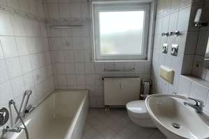 Helle 3,5-Zimmer-Wohnung mit 2 Balkonen  – Die vollständige Adresse der Immobilie erhältst du vom Anbieter., 72766 Sondelfingen, Reutlingen – Vorschaubild 5