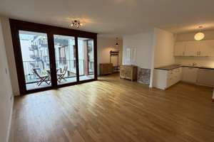 Lichtdurchflutete 3-Zimmer-Neubauwohnung mit Loggia im grünen Prenzlauer Berg – Die vollständige Adresse der Immobilie erhältst du vom Anbieter., 10439 Prenzlauer Berg, Berlin – Vorschaubild 4