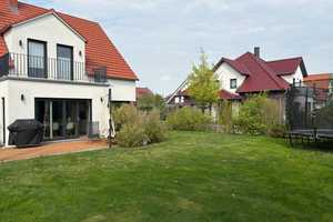 Energieeffizientes Einfamilienhaus mit Garage und tollem Grundstück in bester Lage. – Von-Roden-Weg 3, 30989 Hannover (Kreis) – Vorschaubild 2