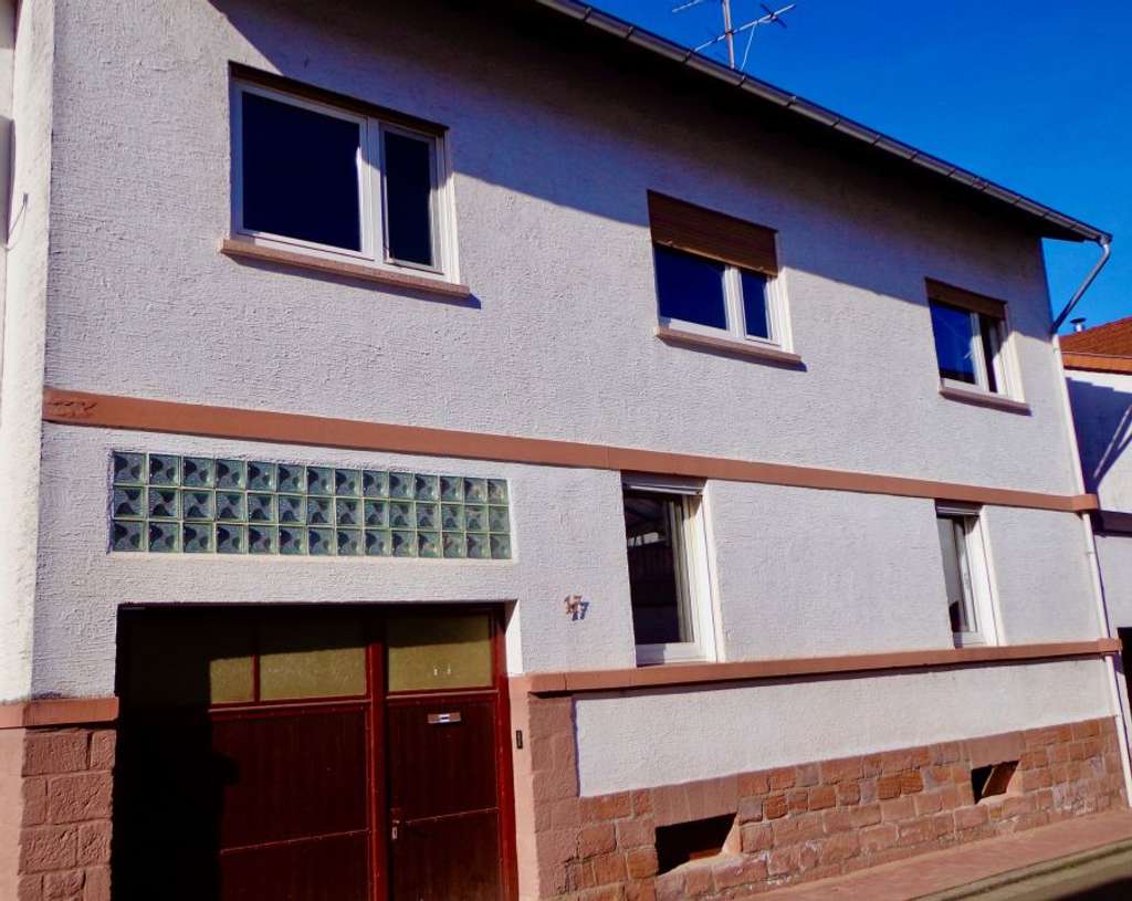 Immobilie in Ramsen - Provisionsfrei* Geräumiges Ein-/Zweifamilienhaus mit großem Garten-provisionsfrei - Bild 0