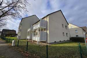 Sanierte 3-Zimmer-Wohnung in modernem Wohnhaus – Am Wald 95A, 40597 Düsseldorf – Vorschaubild 1