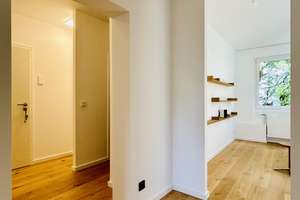 Lichtdurchflutete Wohnung mit außergewöhnlich großem Grundstücksanteil und parkähnlichem Blick – Storkower Straße 68, 10409 Prenzlauer Berg, Berlin – Vorschaubild 8