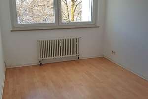 ***Heike Borchers Immobilien***Solide 2-Zimmer-Wohnung zur individuellen Nutzung***zentrale Lage*** – Die vollständige Adresse der Immobilie erhältst du vom Anbieter., 81737 Neuperlach, München – Vorschaubild 9