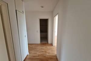 2-Zimmer-Wohnung mit Balkon in Nähe Stadtmitte -300,- € Gutschein* – Halbergstraße 9, 66121 St. Johann, Saarbrücken – Vorschaubild 4