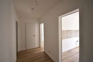 Ideal geschnittene 3-Zimmer-Wohnung mit 2 Balkonen  – Paul-Bonatz-Str. 29, 40595 Garath, Düsseldorf – Vorschaubild 3