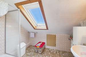 Familienfreundliches Reihenhaus mit Garten in begehrter Lage von Bonn-Bad Godesberg (Pennenfeld) – Max-Planck-Straße 81, 53177 Lannesdorf, Bonn – Vorschaubild 25