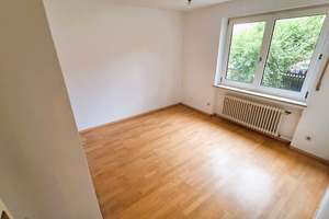 Seltene Gartenwohnung mit Hausgefühl: 4,5 Zimmer, Terrasse, Hobbyraum und Garage – Klagenfurter Str. 12, 81669 Ramersdorf, München – Vorschaubild 12