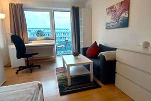 Kpl. möbl. Wohnung für 2ER -WG, U3 Obersendling, 2 helle Zimmer, Wohnküche, Süd-Balkon