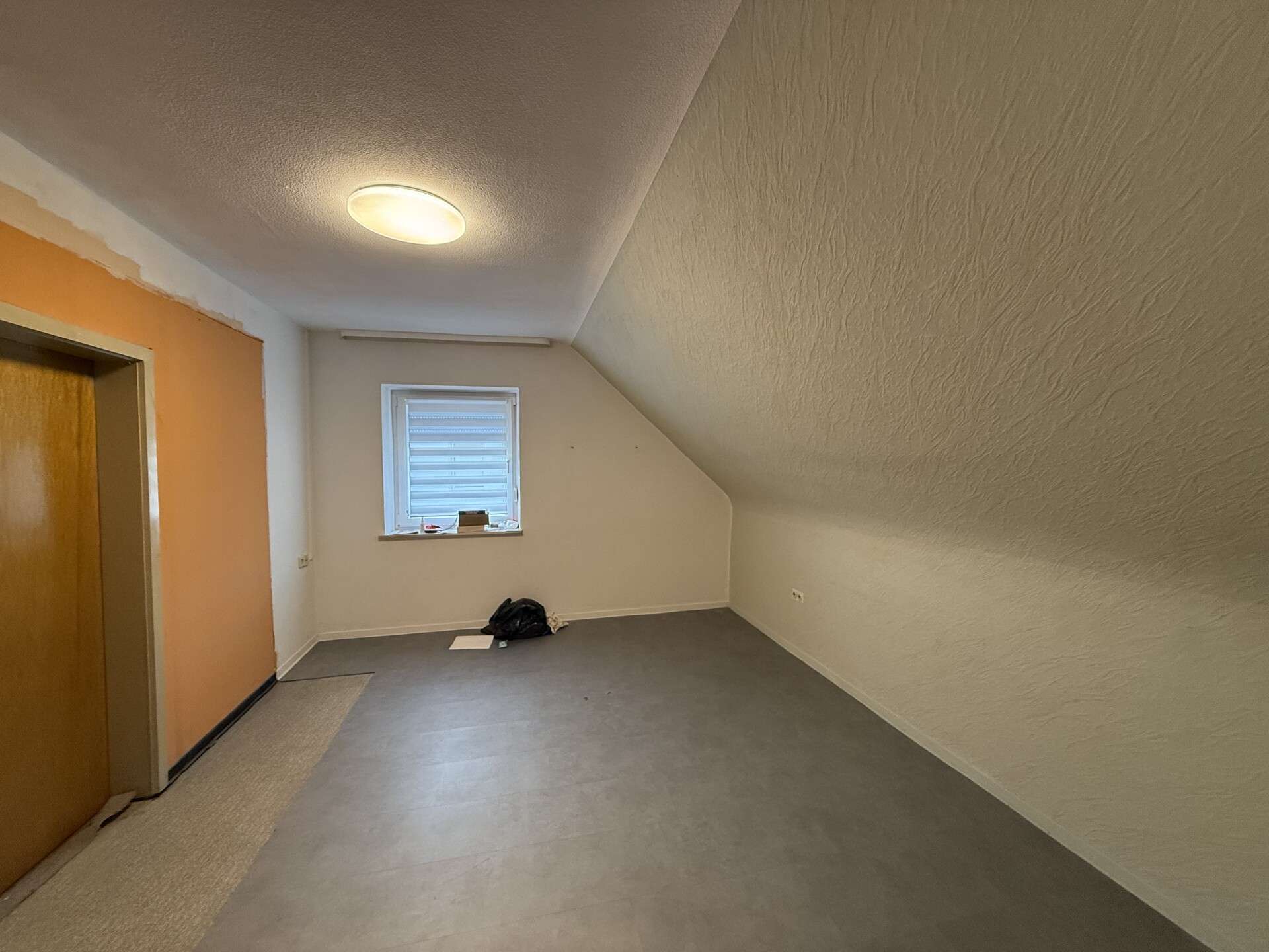 Immobilie in Rammelsbach - Renovierungsbedürftige Doppelhaushälfte in Rammelsbach - Bild 7