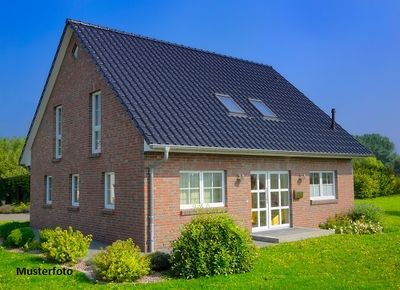 Heimkommen und Wohlfühlen - Freistehendes Einfamilienhaus nebst Doppelgarage