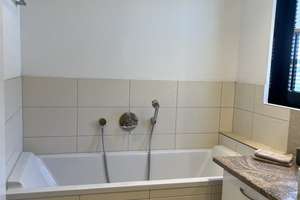 Hochwertige 3-Zimmer-Wohnung mit Turmzimmer, Loggia & direktem Rheinblick im Siebengebirge – 50678 Neustadt/Süd, Köln – Vorschaubild 10