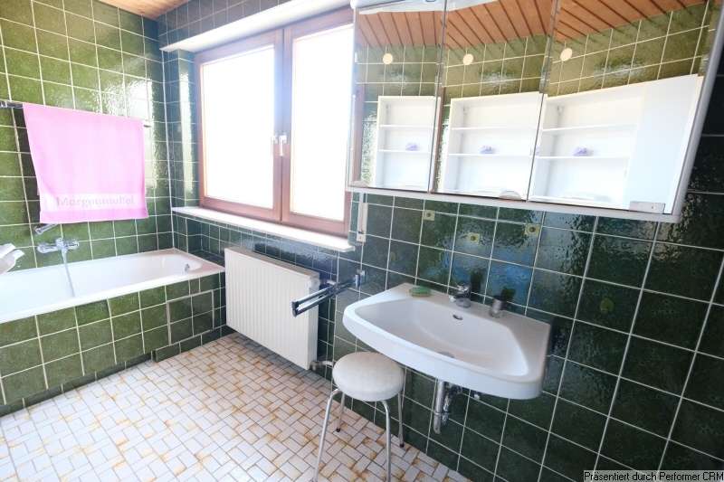 Immobilie in Remseck am Neckar - Familie, Natur, Ruhe: Gepflegtes Haus mit Bachplätschern und Garten in Waldnähe - Bild 9