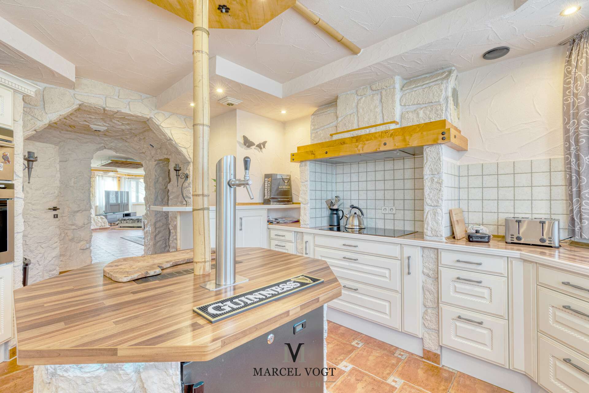 Immobilie in Hülben - Großes Familienhaus mit Premium-Ausstattung und Vermietungsoption - Bild 10