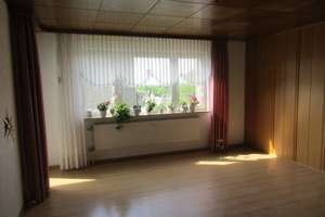2,5 Zimmer-Wohnung mit Tiefgaragenplatz  in DU-Großenbaum – Die vollständige Adresse der Immobilie erhältst du vom Anbieter., 47269 Großenbaum, Duisburg – Vorschaubild 2