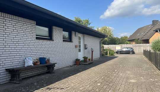 Bild von KARSTEN IMMOBILIEN ermöglicht Ihnen: ein Bungalow im Grünen von Uetze / Hänigsen