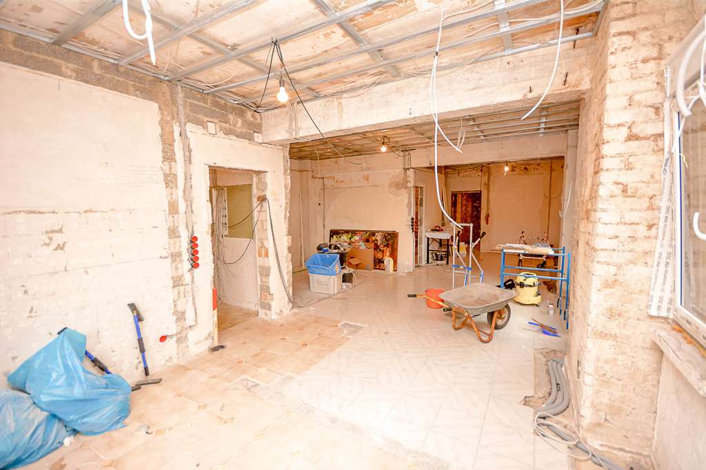 Immobilie in Wesseling - Sanierungsbereiter Bungalow mit flexiblem Grundriss in ruhiger Lage von Berzdorf - Bild 3