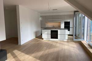 Hochwertige 4-Zimmer-Wohnung mit Balkon in Düsseldorf-Kaiserswerth