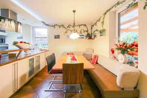 Sofort wohlfühlen: 2 Familienhaus mit großem Garten und Doppelgarage in München – München – Vorschaubild 4