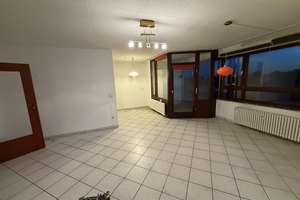Lebendiger Alltag in Duisburg: Helle 2,5-Zimmer-Wohnung – Moerser Straße 238, 47198 Hochheide, Duisburg – Vorschaubild 7