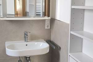 Sofort frei !! Großzügige 3,5-Zimmer-Wohnung mit zwei Balkonen, Kamin und Blick auf den Roten Fels – 55583 Bad Münster am Stein-Ebernburg – Vorschaubild 13
