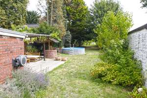 Charmantes, vollständig renoviertes Endreihenhaus mit großem Garten in NE-Holzheim, von Eigentümer – Bahnhofstraße 23, 41472 Holzheim, Neuss – Vorschaubild 25
