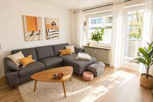 Wunderschöne 2-Zimmer Wohnung mit Balkon und Garage in der Ulmer Innenstadt! – Greifengasse 12, 89073 Mitte, Ulm – Vorschaubild 2