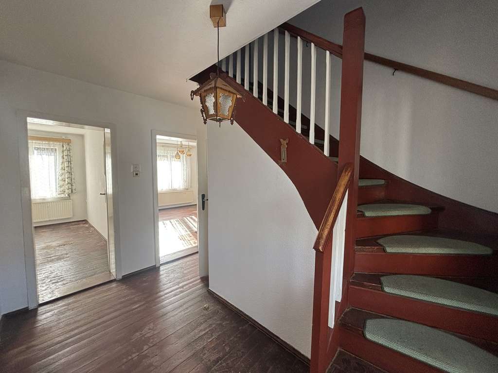 Immobilie in Wermsdorf - Freistehendes Einfamilienhaus mit herausragendem Grundstück und vielseitigem Potenzial - Bild 3