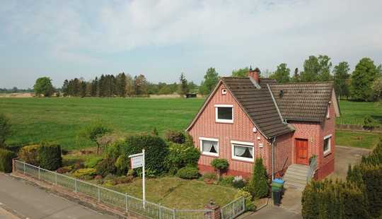 Bild von Landliebe trifft Stadtnähe – Einfamilienhaus mit Weitblick und Potenzial!