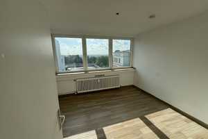 Neu sanierte, helle Wohnung in beliebter City-Lage – Krichelstr. 26, 41061 Mönchengladbach – Vorschaubild 2