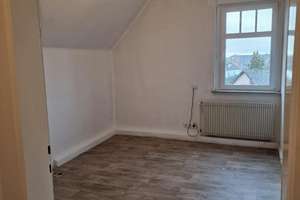 Wohnraum in Bielefeld: 2,5-Zimmer-Dachgeschosswohnung in neuwertigem Zustand – Sauerlandstraße 7, 33647 Brackwede, Bielefeld – Vorschaubild 6