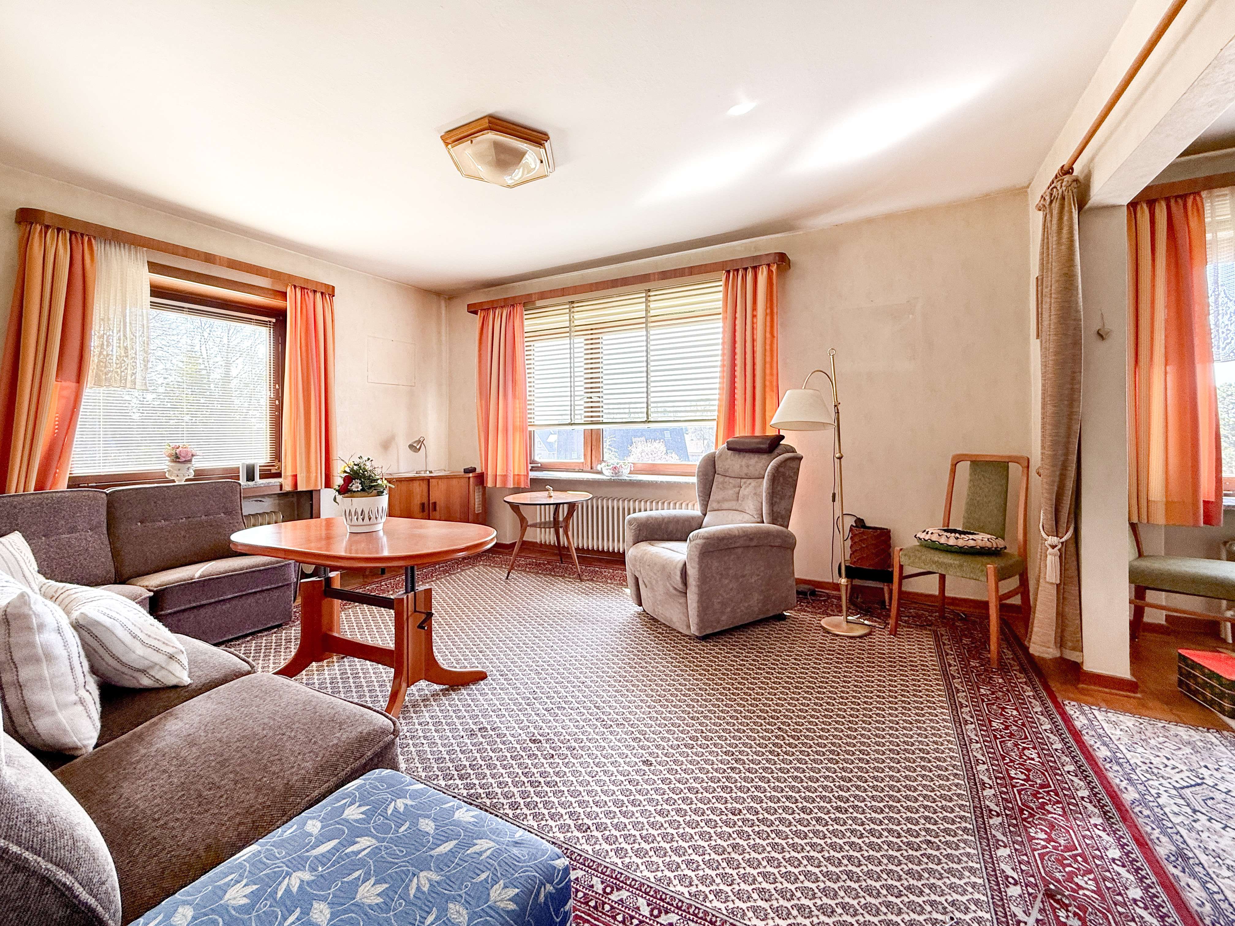 Immobilie in Bosau - Lage mit Aussicht - Älteres Familienhaus mit Gestaltungsspielraum - Bild 5