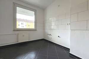Renovierte 3-Zimmer-Etagenwohnung in Duisburg-Vierlinden – Die vollständige Adresse der Immobilie erhältst du vom Anbieter., 47178 Vierlinden, Duisburg – Vorschaubild 2