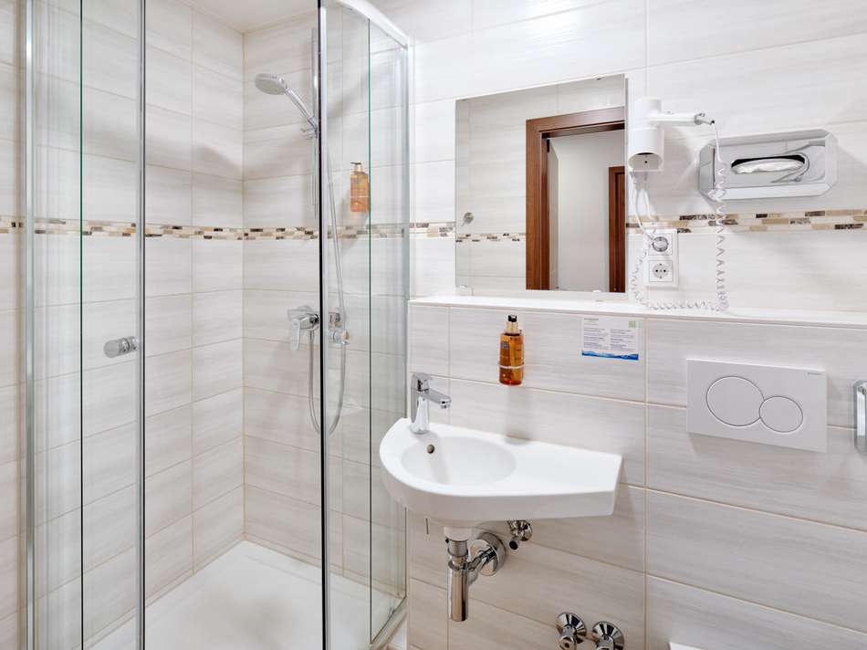 Ausschnitt Badezimmer Einze...