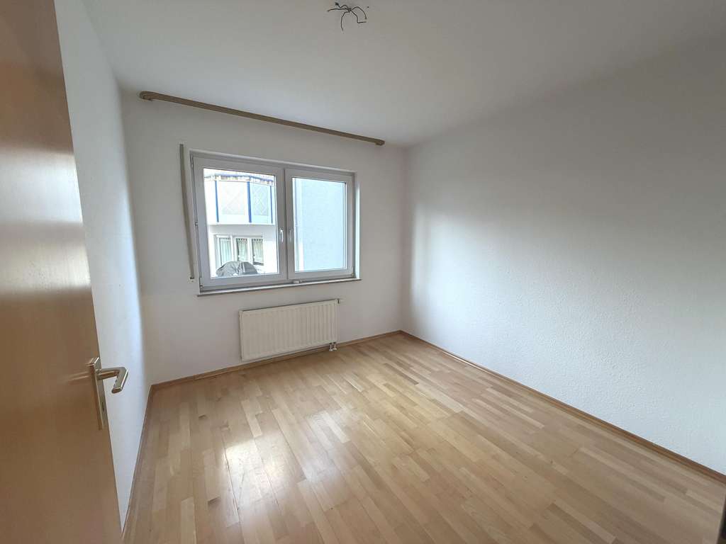 Immobilie in Wolfschlugen - SOFORT EINZIEHEN: Junge 4-Zimmer-Wohnung in TOP Zustand! - Bild 4