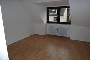 Ruhige und helle 3,5-Zimmer-DG-Wohnung in Bedingrade – Die vollständige Adresse der Immobilie erhältst du vom Anbieter., 45359 Bedingrade, Essen – Vorschaubild 11
