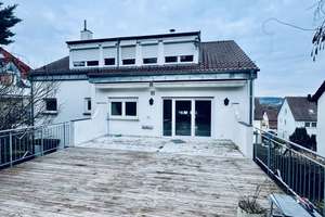 Großzügige Maisonette mit Terrasse, Garten & Kamin – Wohnen auf zwei Ebenen in Heilbronn-Böckingen