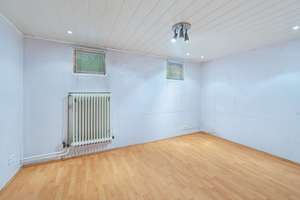 Großzügiges EFH auf 780 m² mit Wintergarten, Kamin und 7 Zimmern – ideal für Familien – Die vollständige Adresse der Immobilie erhältst du vom Anbieter., 90617 Puschendorf – Vorschaubild 15