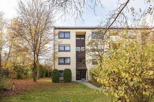 Helle 3-Zimmer-Wohnung mit 2 Loggien & Aufzug in ruhiger Lage – provisionsfrei – Die vollständige Adresse der Immobilie erhältst du vom Anbieter., 81476 Forstenried, München – Vorschaubild 1