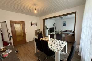 Viel Platz: gut geschnittene 3ZKB mit Balkon, Keller und Stellplatz; Haus in 2025 gedämmt – Detmolder Str. 371, 33605 Stieghorst, Bielefeld – Vorschaubild 3
