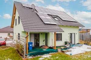 Dein neues Zuhause wartet! Modernes Einfamilienhaus auf einem traumhaften Grundstück in Vohenstrauß – Neustadt a.d. Waldnaab (Kreis) – Vorschaubild 2