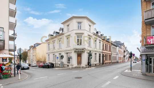 Bild von Charmantes und komplett saniertes Mehrfamilienhaus mit Gewerbeeinheit in Bad Homburg Innenstadt