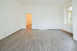 Besondere Wohnung mit vielseitigen Nutzungsmöglichkeiten in Denkmalvilla in Dresden-Bühlau – Bautzner Landstraße 102, 1324 Bühlau/Weißer Hirsch, Dresden – Vorschaubild 12